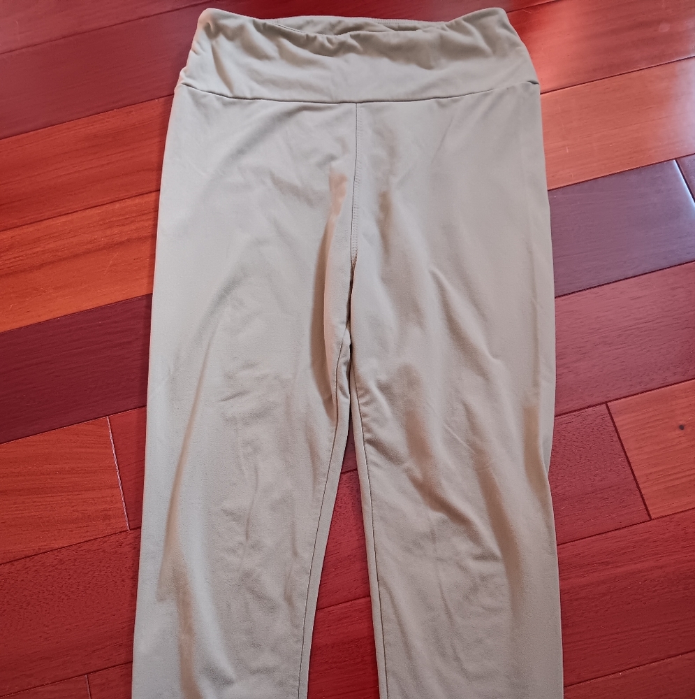 Simple Addiction Olive Capris S/M
